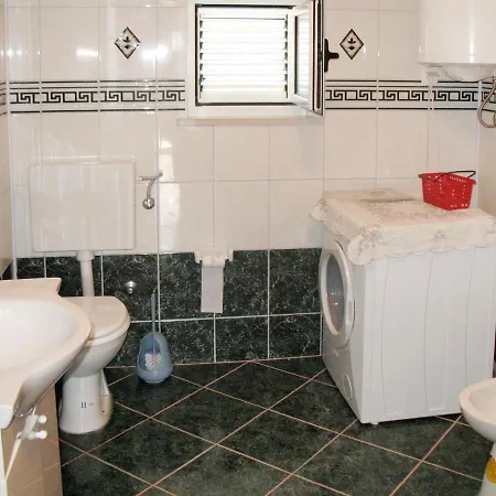 Appartamento Filip Jakov-2 By Interhome