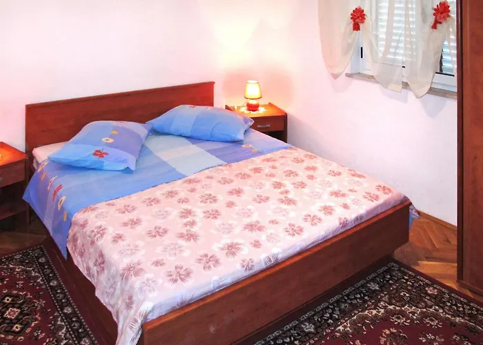 Filip Jakov-2 By Interhome * Vinišće